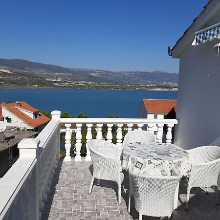 Apartments Ivica - 150M From Sea Трогир Экстерьер фото